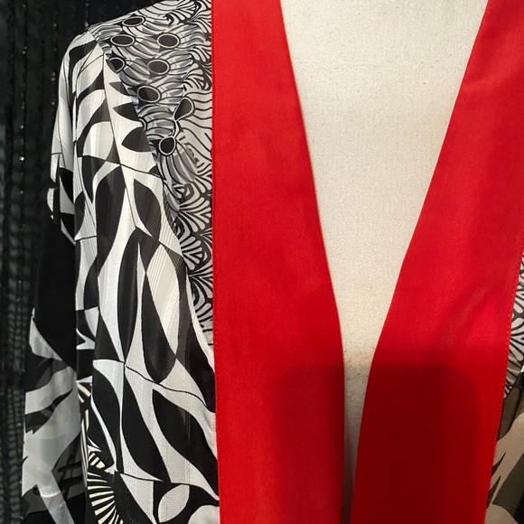 Chico’s Travelers Kimono - Picture 2 of 8